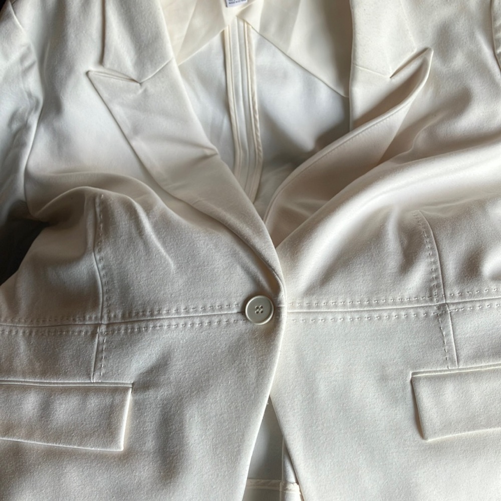 Liz Claiborne cream Blazer
